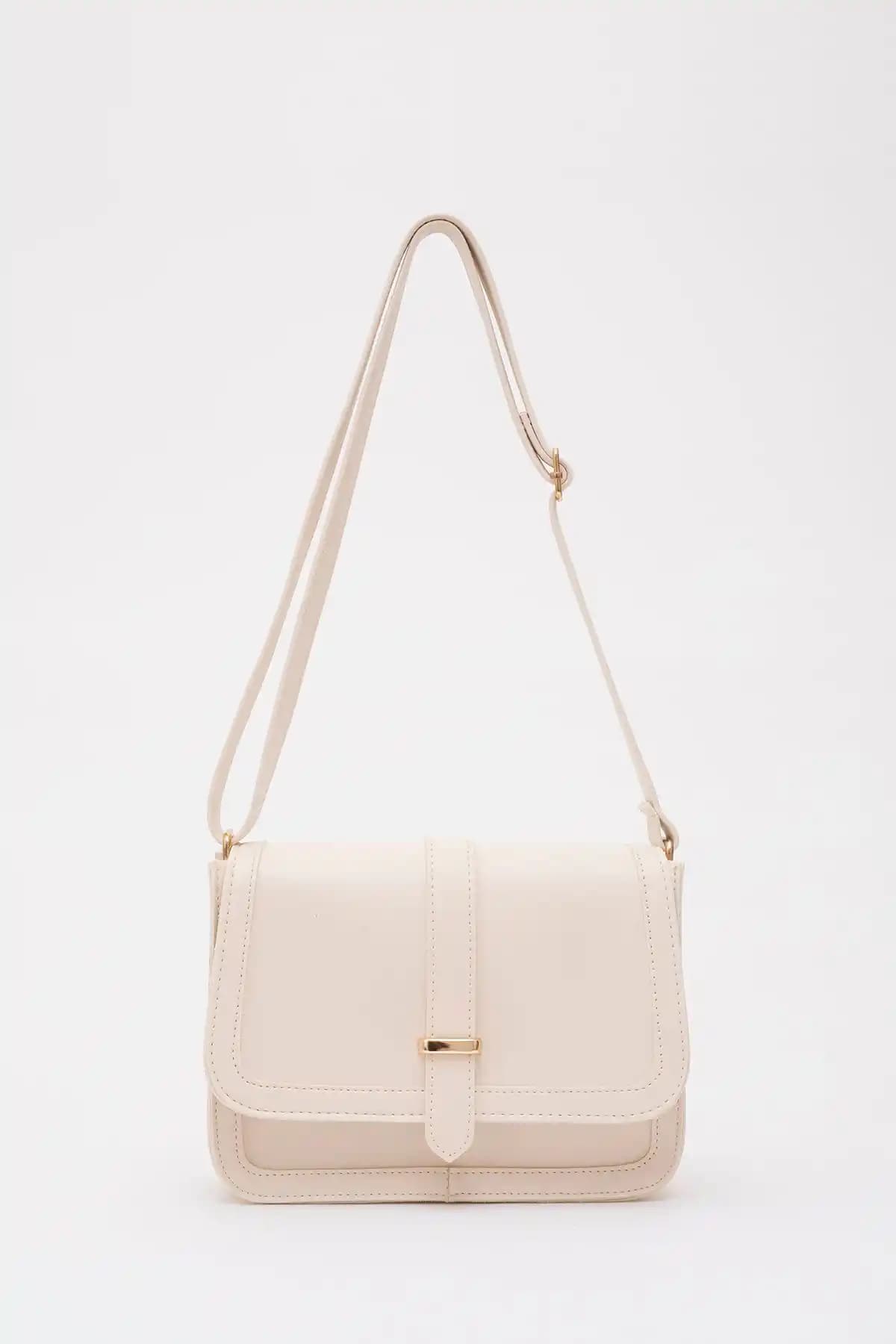 Shaka Çantaları Karşılaştırması: Krem ve Mint Modellerinin Özellikleri ve Farklılıkları