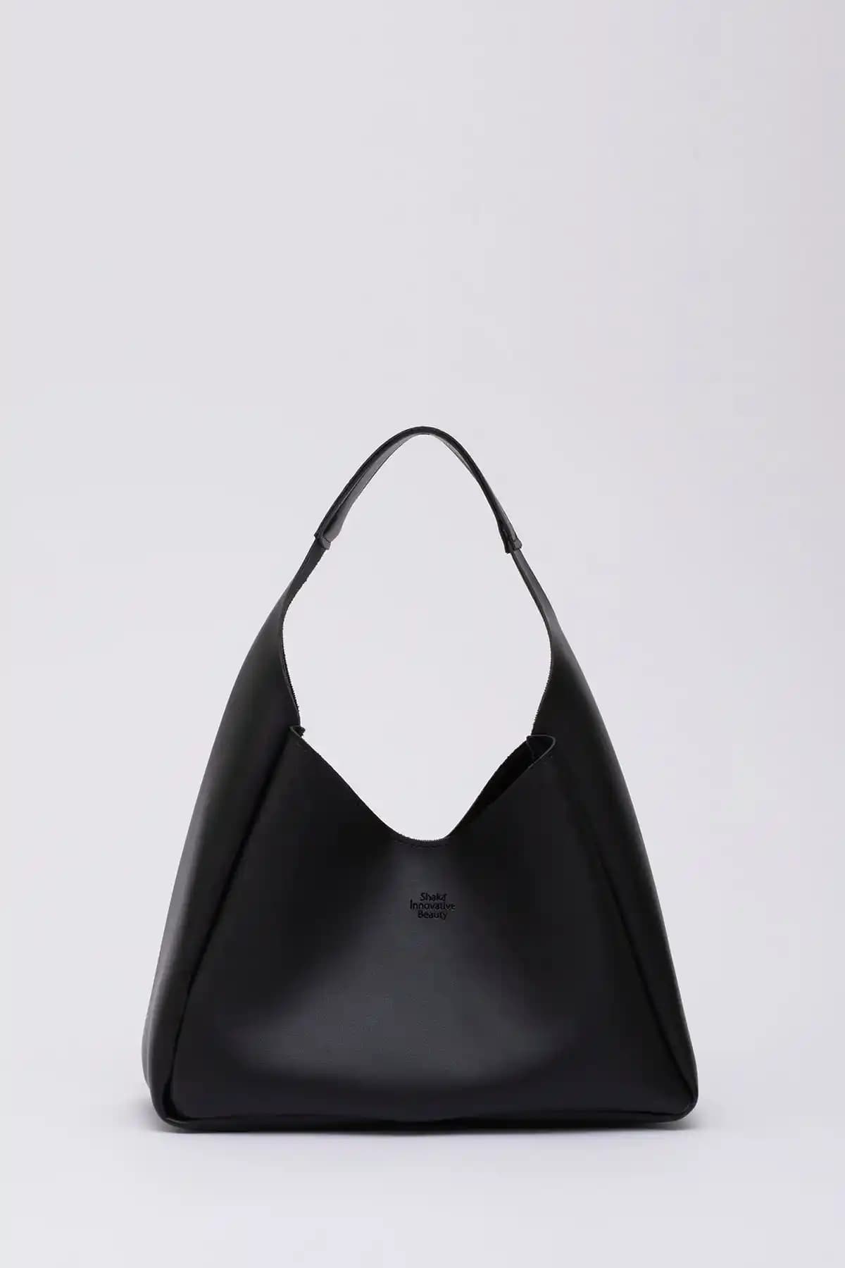 Shaka Siyah Çanta Karşılaştırması: SHK19 ve SHK79 Modellerinin Özellikleri ve Farkları