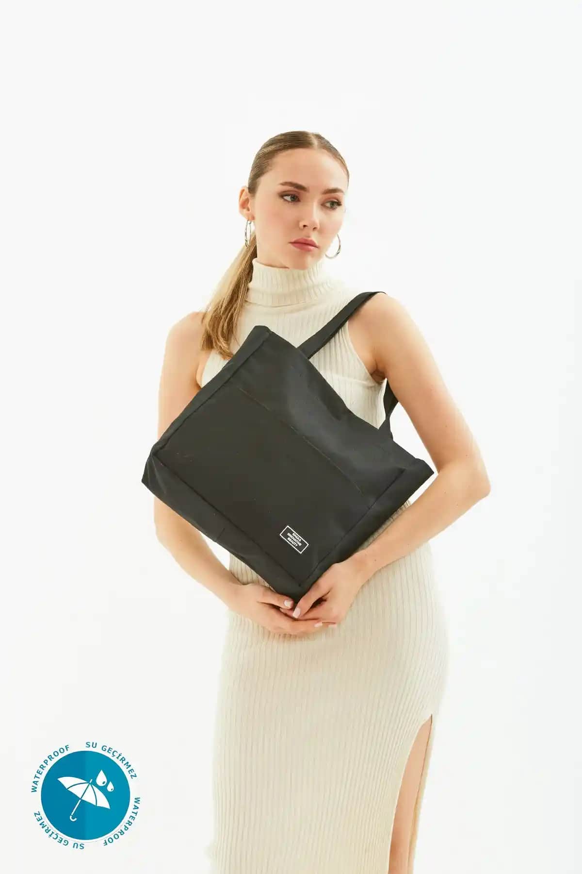 Shaka Siyah U24 Çok Bölmeli Su Geçirmez Kadın Çantası Günlük ve Seyahat Kullanımı İçin