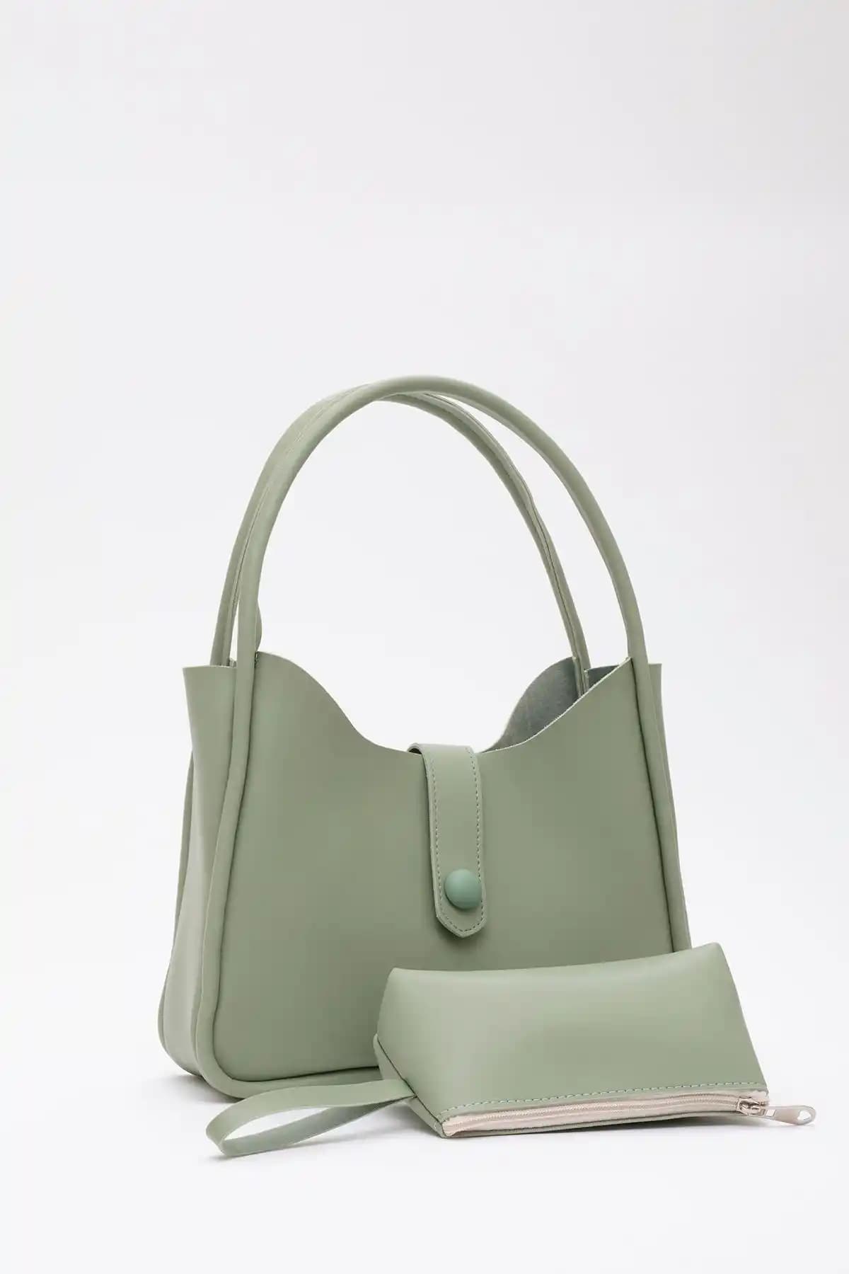 Shaka Yeşil ve Siyah Çanta Modelleri Karşılaştırması Günlük Kullanım İçin En İyi Seçenekler