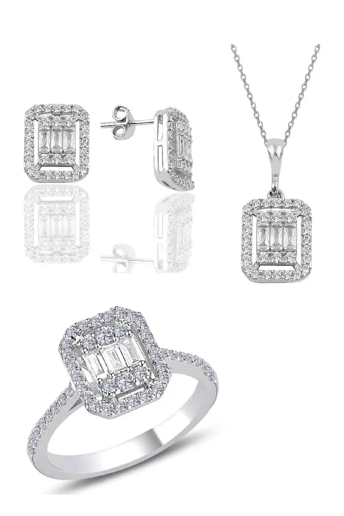 Söğütlü Silver Gümbüş Baget Taşlı Üçlü Set: Zarif ve Dayanıklı Takı Seçeneği