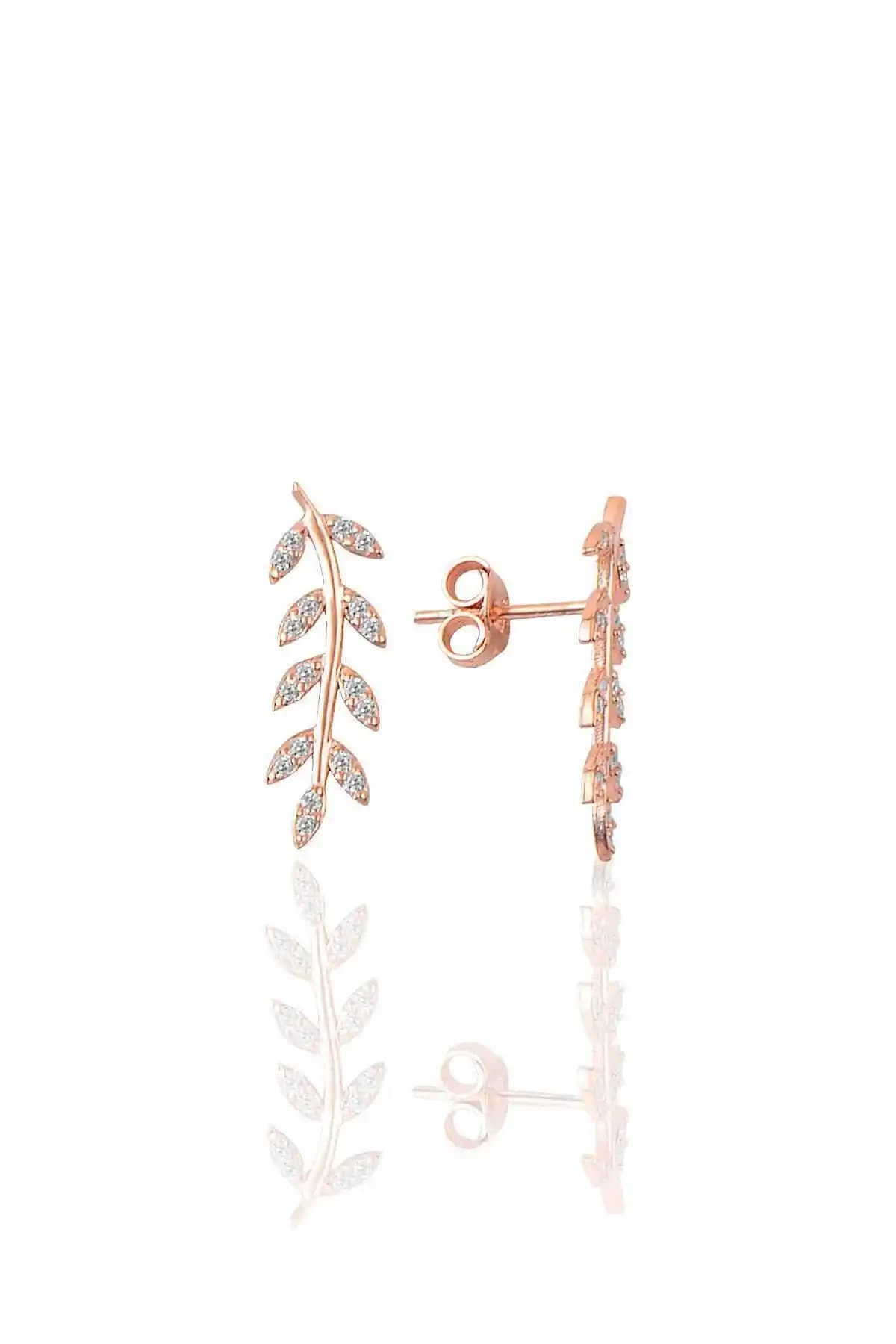 Söğütlü Silver Zirkon Taşlı Yaprak Modeli Gümüş Küpe Modern ve Zarif Tasarım