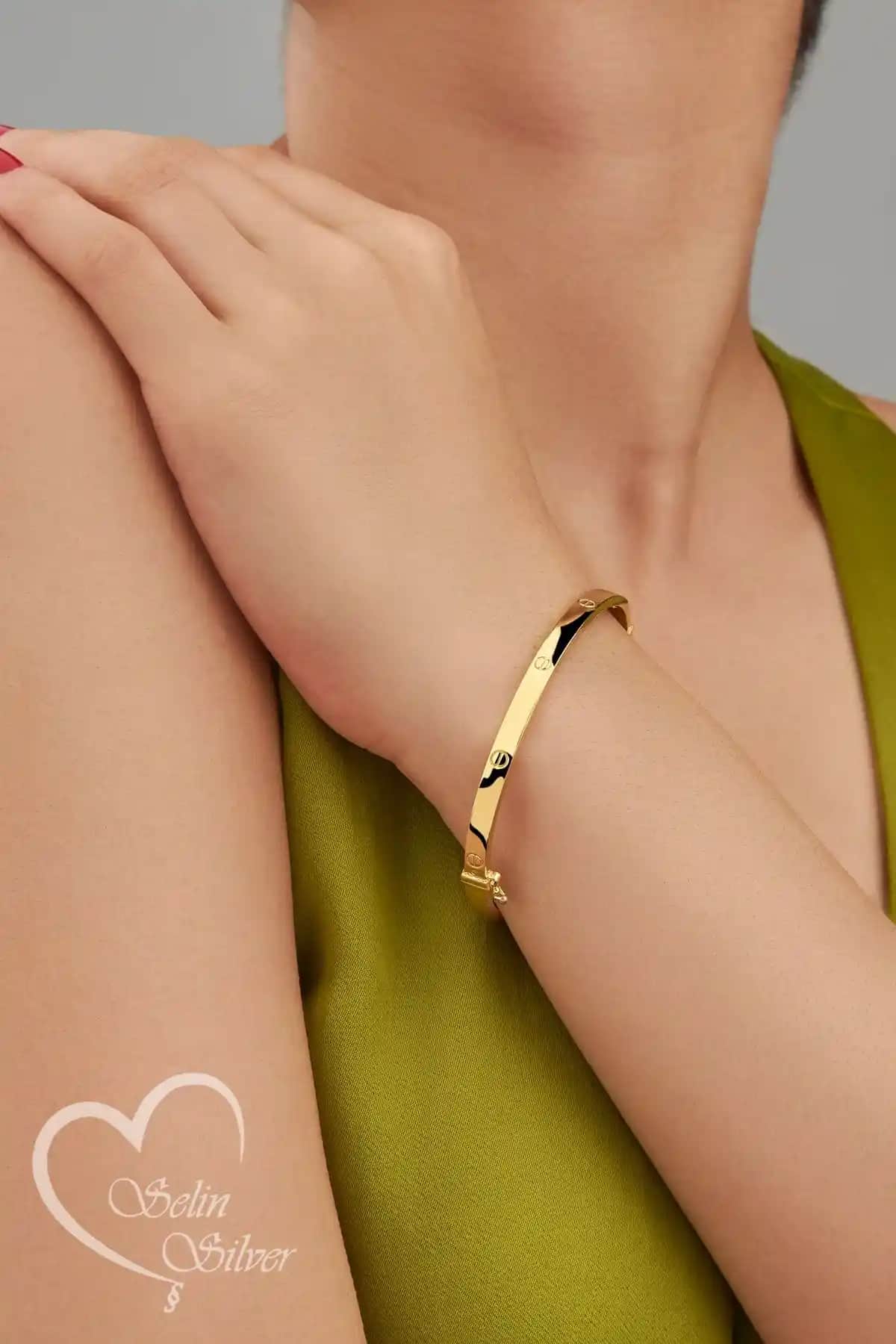 SS Selin Silver Modern Kelepçe Bileklik: Zarif ve Dayanıklı Gümüş Takı Tasarımı