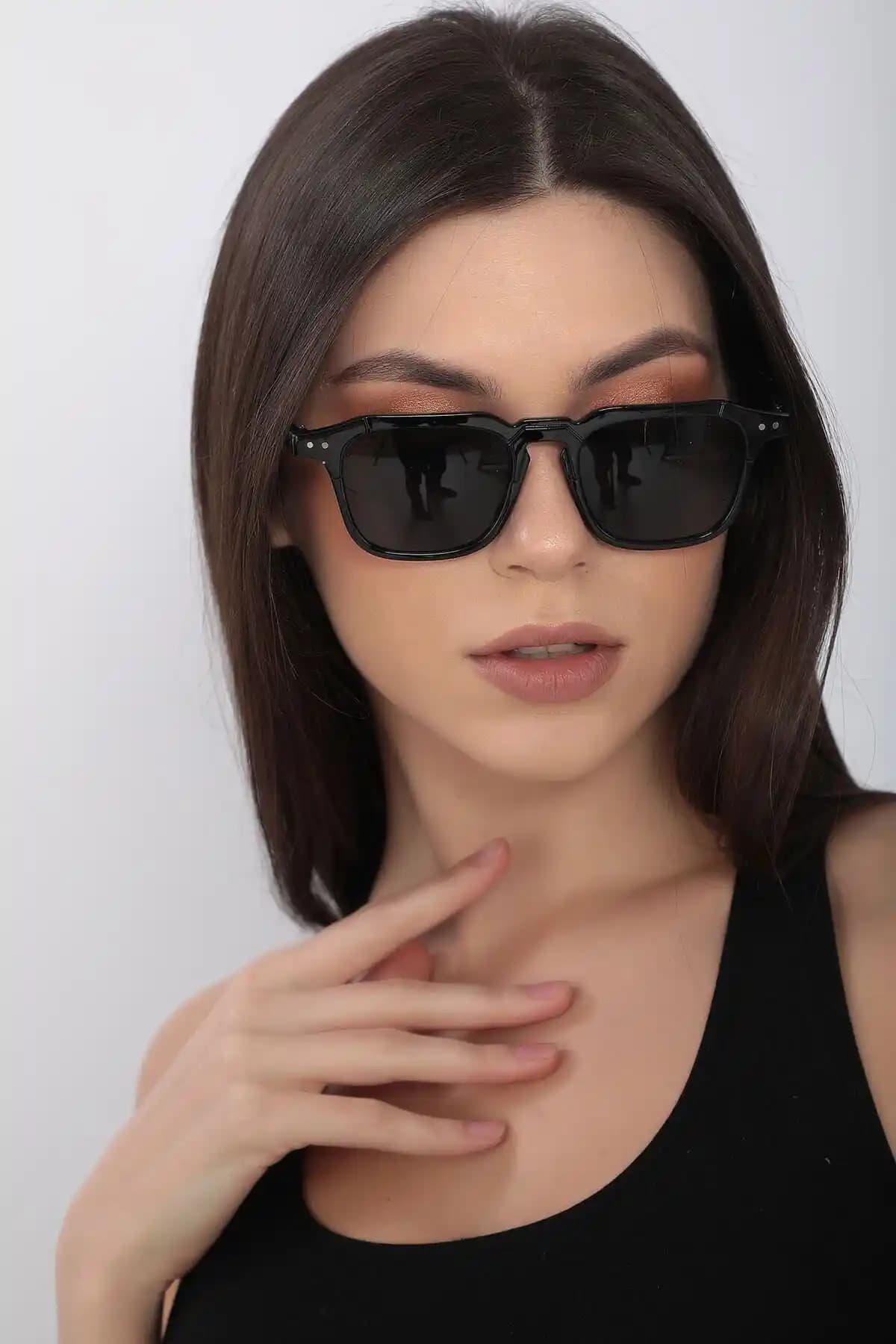 STAOOM Yeni Sezon Unisex Güneş Gözlüğü Modern Tasarım ve Yüksek Kalite Özellikleriyle