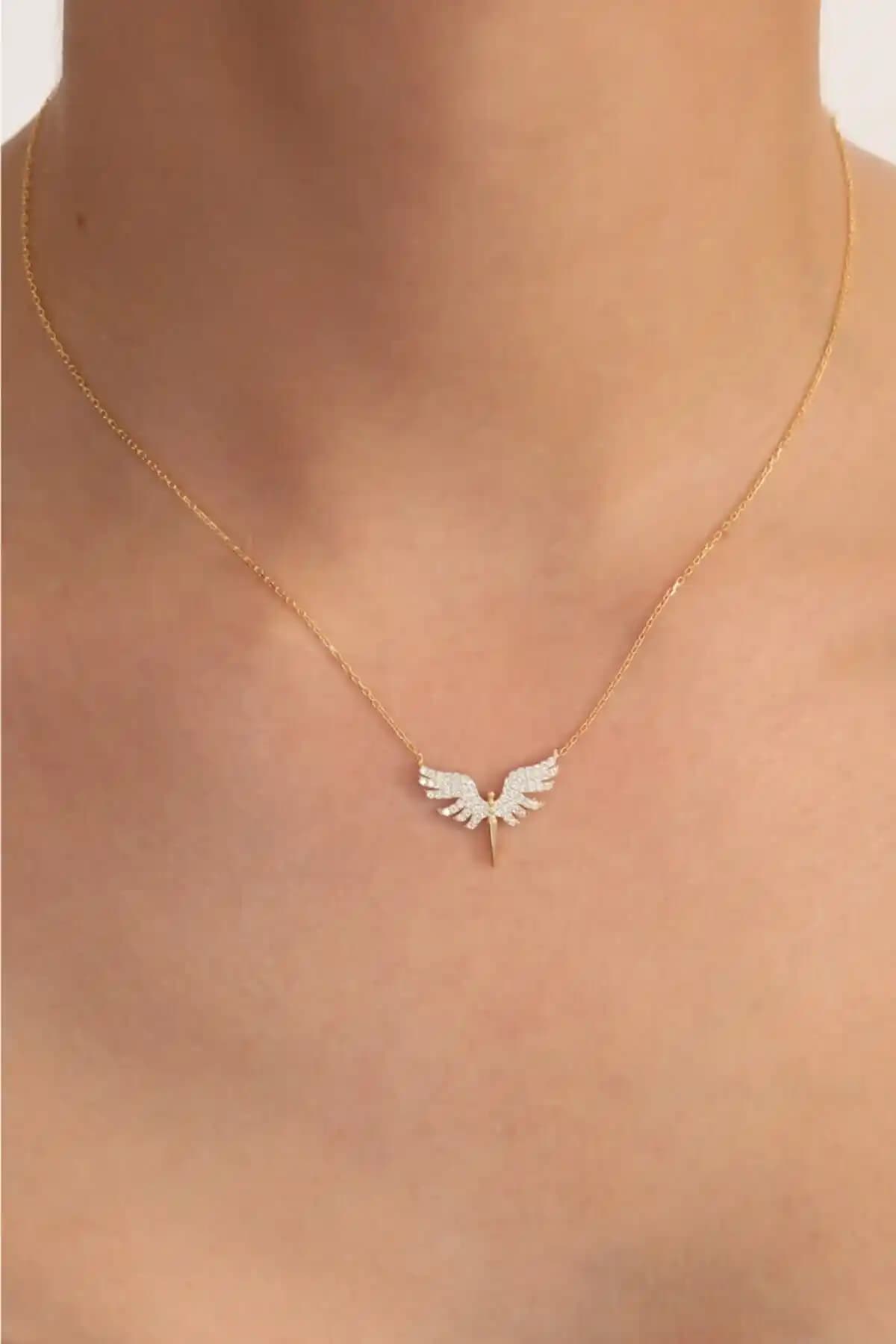 Takı Tak Mikail Gümüş Kolye 925 Ayar Gümüş ve Altın Kaplama ile Zarif Kadın Aksesuarı