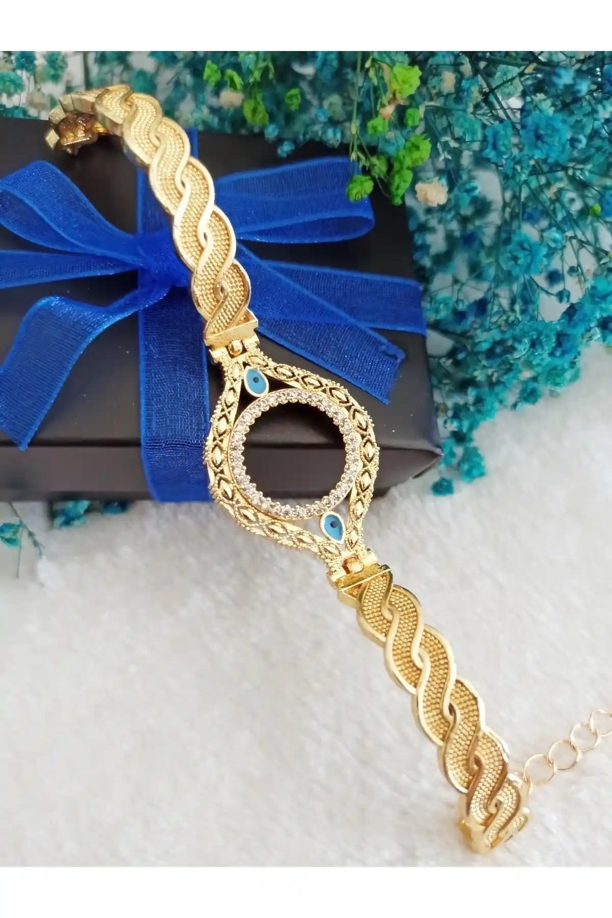 Tarz Takı Çeyrekli Bileklik: Modern ve Şık Tasarımıyla Günlük ve Davetlere Uygun