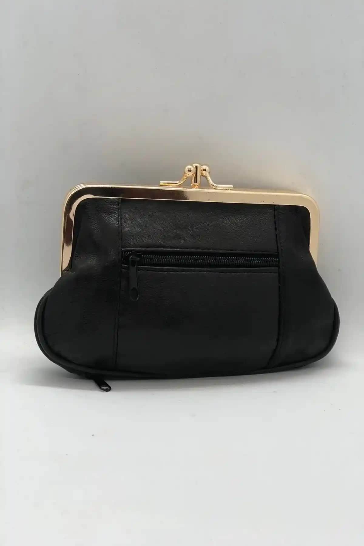 TopTrendy Klipsli Deri Siyah Kadın Cüzdanı: Şıklık ve Fonksiyonellik Bir Arada