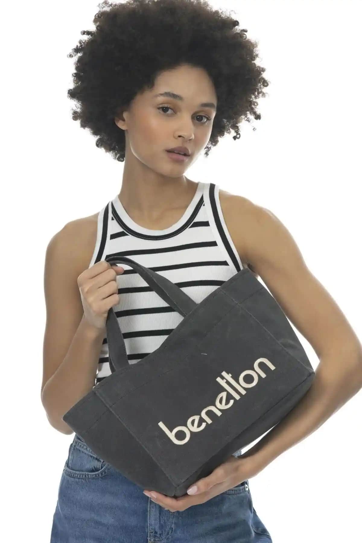 United Colors of Benetton Kadın El Çantası - Şık ve Dayanıklı Günlük Kullanım Aksesuarı