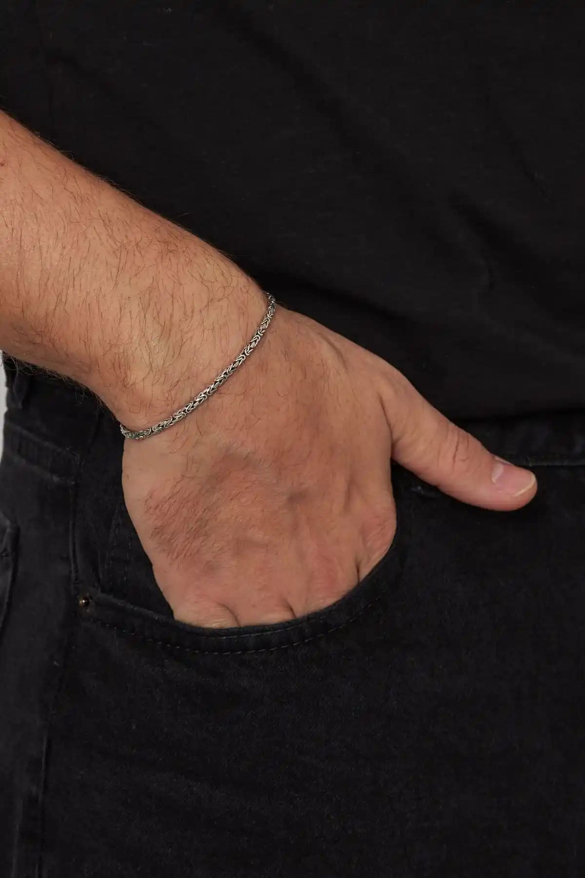 Ventino Silver 2mm Kare Gümüş Erkek Zincir Bileklik Modern ve Şık Tasarım