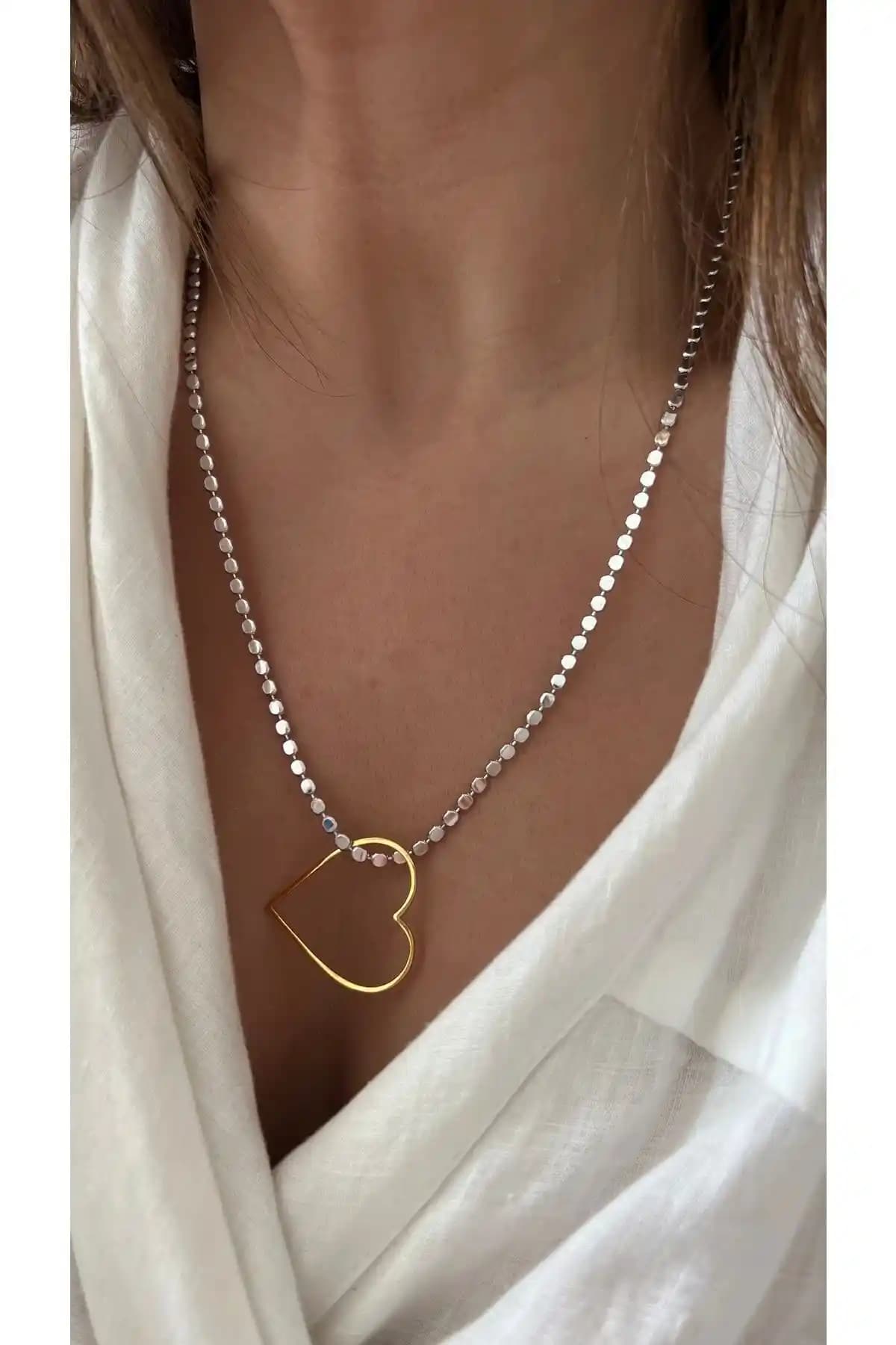 Vi Store Kalp Detaylı Silver Top Kolye: Zarif ve Dayanıklı Kadın Takısı