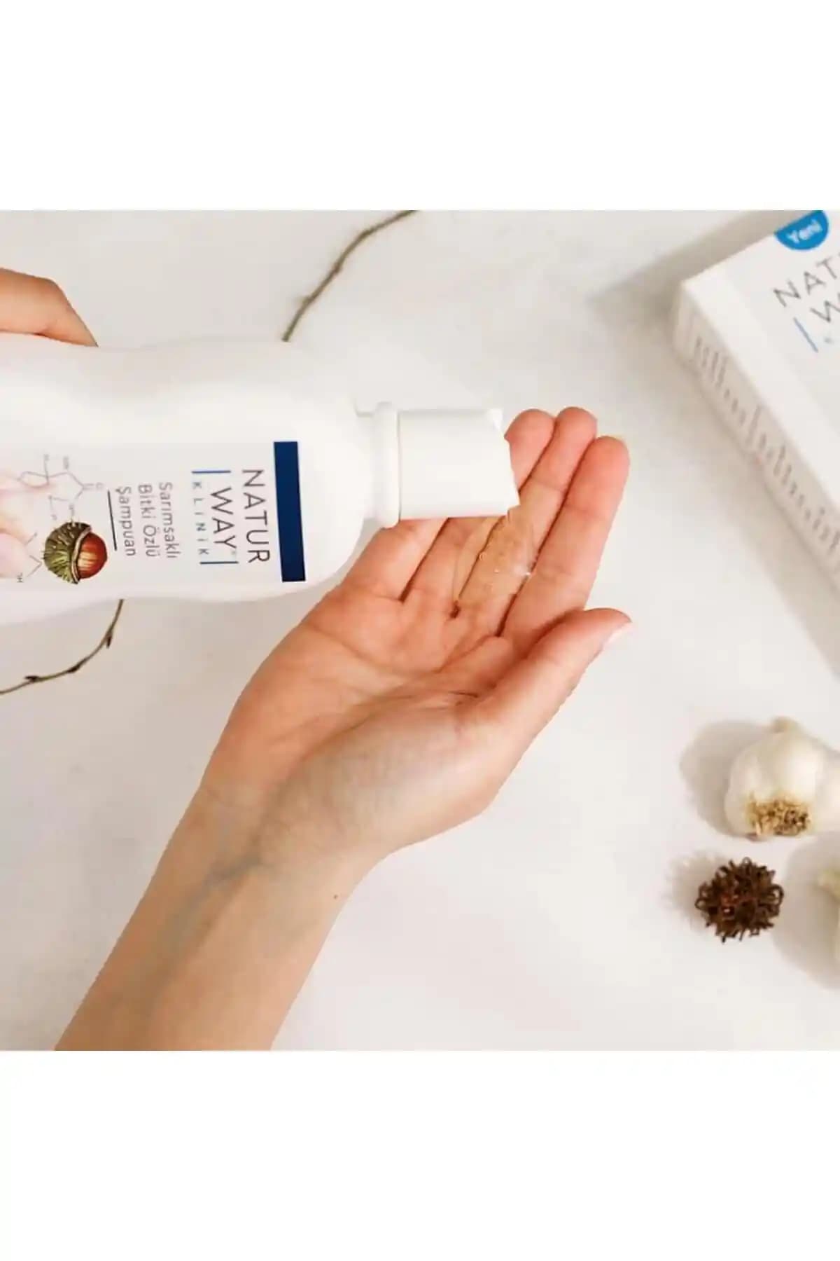 Otacı Naturway Klinik Extra Sarımsaklı Bitki Özlü Kokusuz Şampuan Hakkında Bilgiler