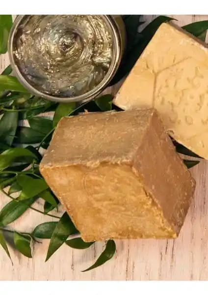 Anadolu'nun Geleneksel Halep Sabunu: Doğal ve Çok Yönlü Temizlik ve Bakım Çözümü