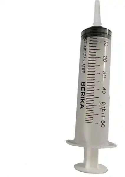 Berika 50CC Çam Uçlu Beslenme Enjektörü: Güvenilir ve Hassas Tıbbi Uygulama Çözümü