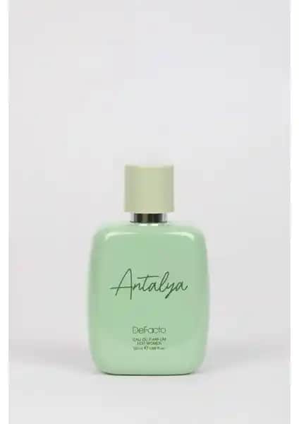 DeFacto Kadın Antalya Odunsu Parfümü: Zarafet ve Kalıcılık Sunan 50 ml Şişe
