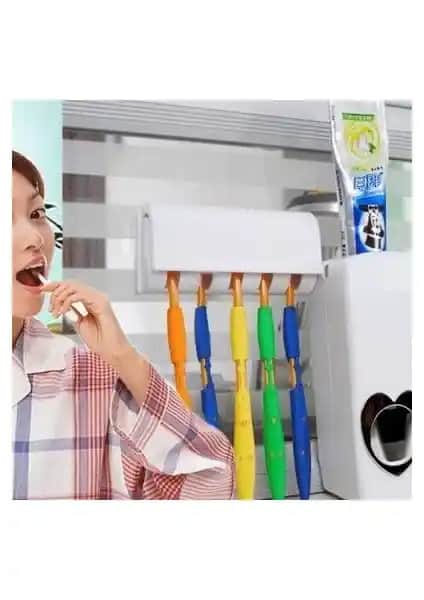 Günlük Diş Bakımını Kolaylaştıran Otomatik Diş Macunu Sıkıcı ve Fırça Seti