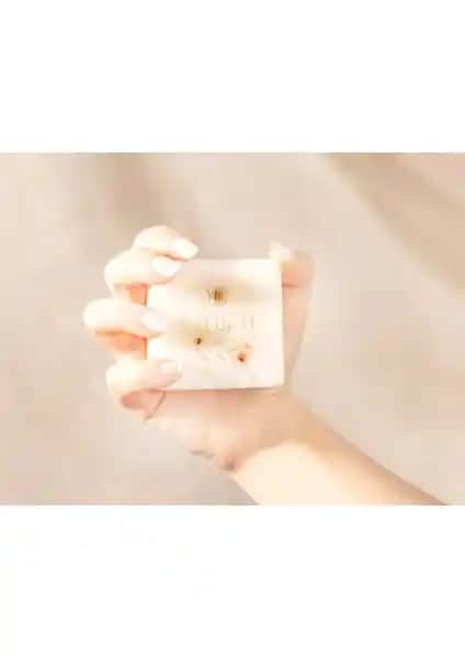 Madame Coco Répertoire Doğal Katı Sabun Gül: Çok Yönlü ve Doğal İçeriklerle Güçlendirilmiş Temizlik Ürünü