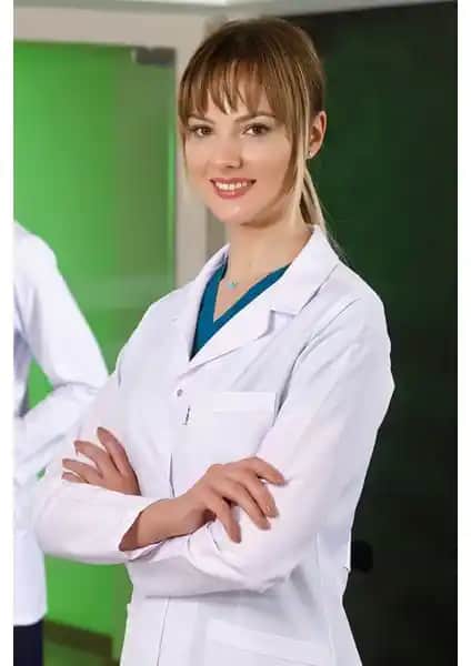 Sağlık Çalışanları İçin Şık ve Dayanıklı Bayan Klasik Yaka Alpaka Vizit Önlüğü