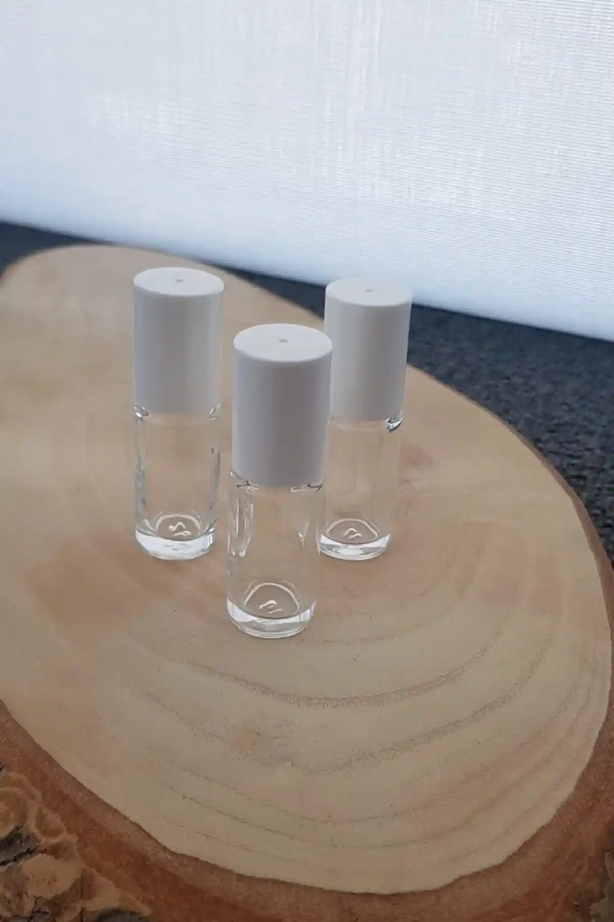 Therapium Naturalis 3'lü Roll On Cam Boş Şişe 5 cc ile Ferahlatıcı Deneyim