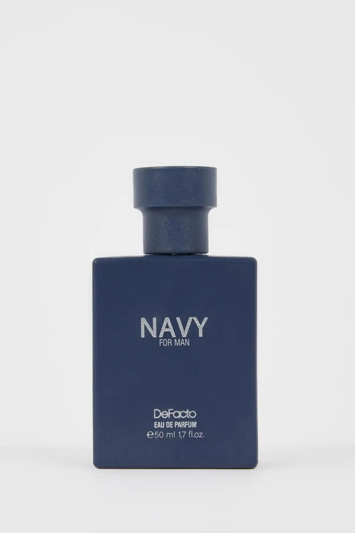 Defacto Navy Erkek Aromatik Parfüm İncelemesi: Kullanıcı Deneyimleri ve Özellikleri