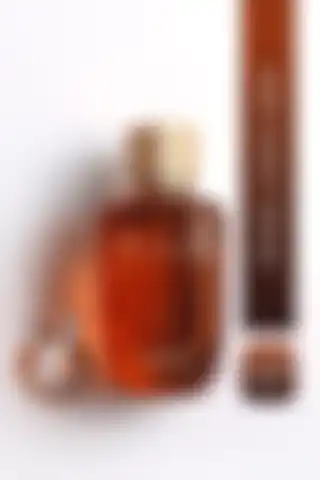 Imprime Antique Edp: Erkekler için Kalıcı Odunsu ve Çiçeksi Parfüm Deneyimi